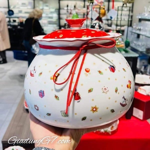 Hũ sứ Villeroy & Boch Toy 21cm 3.5l có thể tạo ra bầu không khí Giáng sinh hoài cổ trong ngôi nhà của mình