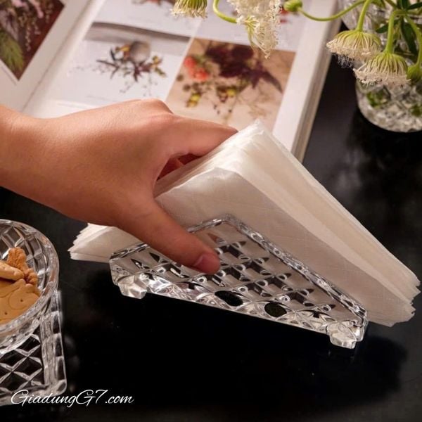 Khay kẹp giấy ăn pha lê Bohemia 17.2cm Mang vẻ đẹp sang trọng và tinh xảo