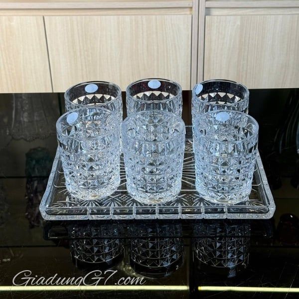 Khay pha lê chữ nhật Dublin 29.3x20.5cm Khay được tạo bởi những nhà thiết kế xuất sắc