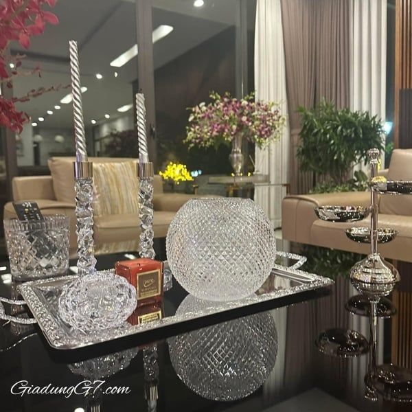 Lọ hoa pha lê cầu tròn Bohemia Diamond Arcade 20.5cm Với đường nét tinh xảo và kiểu dáng hiện đại