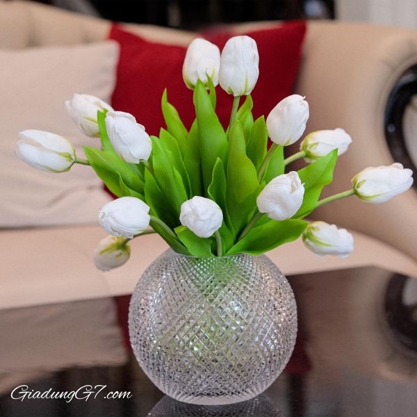 Lọ hoa pha lê cầu tròn Bohemia Diamond Arcade 20.5cm Với đường nét tinh xảo và kiểu dáng hiện đại