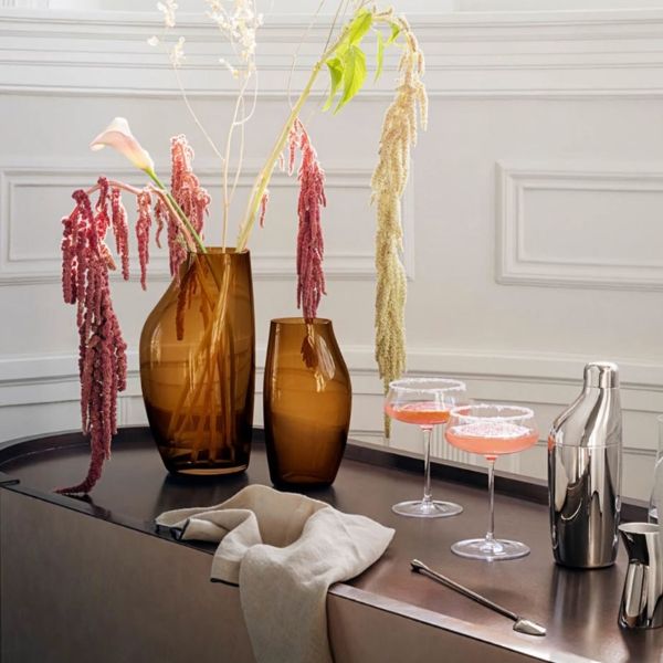 Lọ hoa Georg Jensen Sky Amber 30cm - Hình dạng bất đối xứng và đường cong hữu cơ