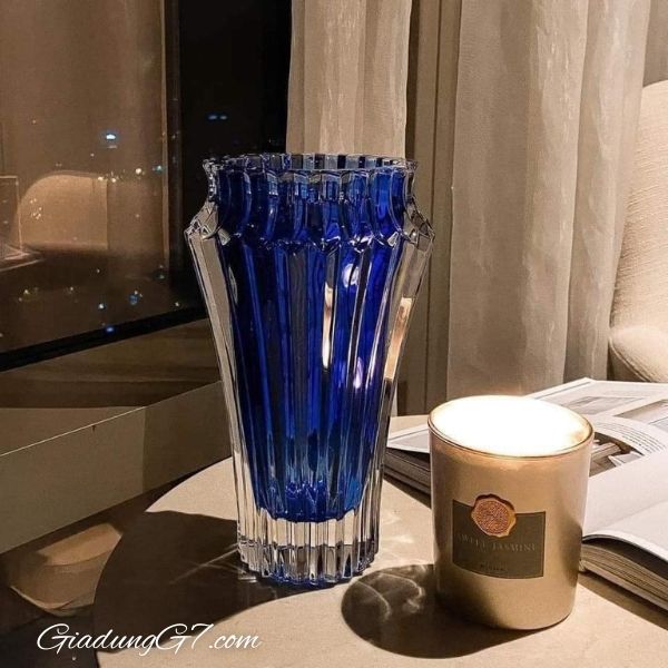 Lọ hoa Rogaska Crown Jewel 25cm Được làm thủ công với độ chính xác cao từ pha lê chất lượng cao.