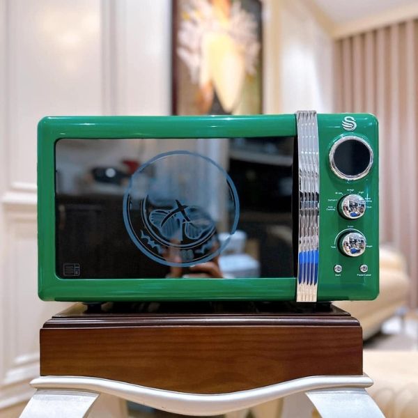 Lò vi sóng Swan 20 lít màu xanh lá SM22030CELN với 5 mức công suất, Chức năng rã đông