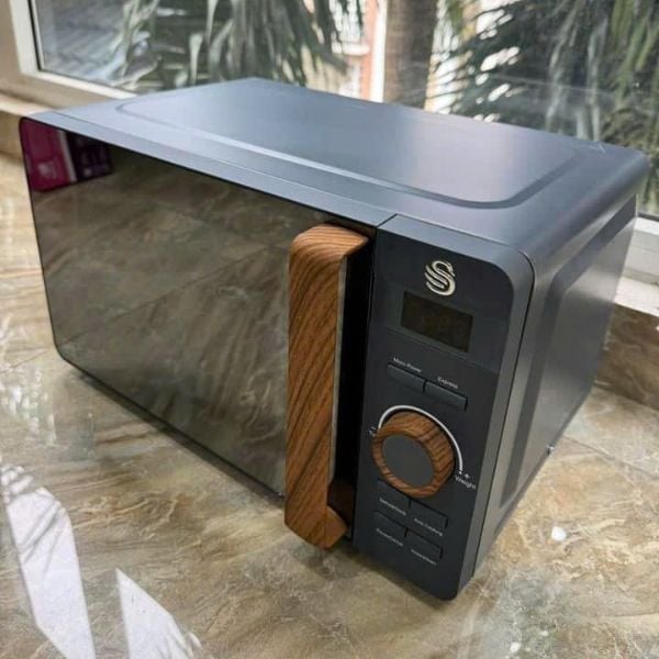 Lò vi sóng Swan Nordic 20 lít màu xám SM22036LGRYN Dung tích 20 lít rộng rãi