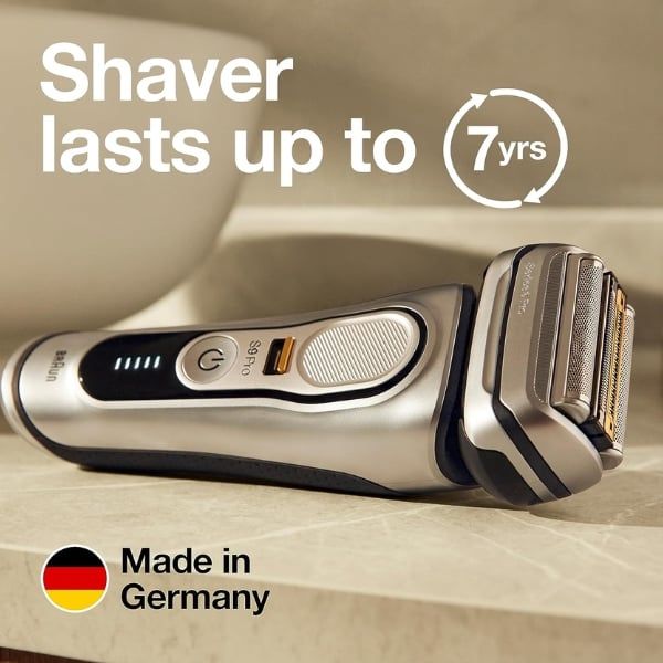 Máy cạo râu Braun Series 9 Pro 9487cc dành cho nam, dùng ướt và khô, có thể sạc lại, có trạm sạc và làm sạch cùng đầu gắn ProCare.