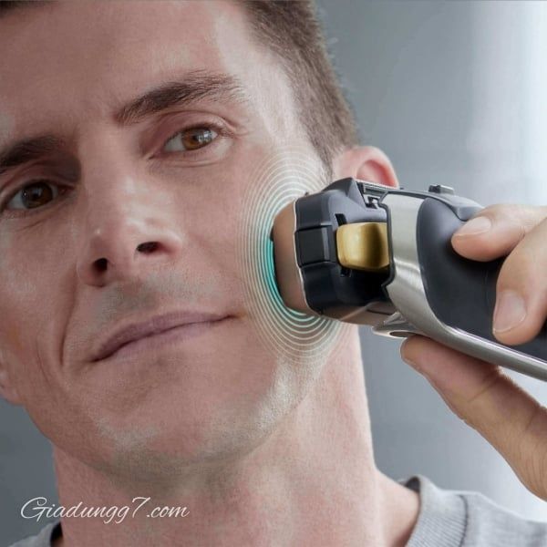 Máy cạo râu Panasonic ES-LV9Q Chống thấm nước & Có thể giặt được, Hệ thống tự động làm sạch & sạc