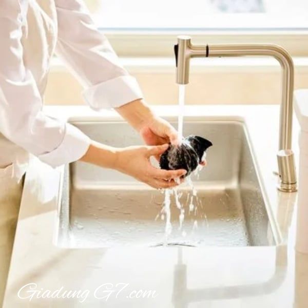 Máy ép chậm Hurom E50ST Tiết Kiệm Thời Gian Chuẩn Bị