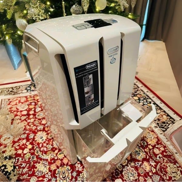 Máy hút ẩm Delonghi DD30P 30L/ngày Màn hình hiển thị LCD