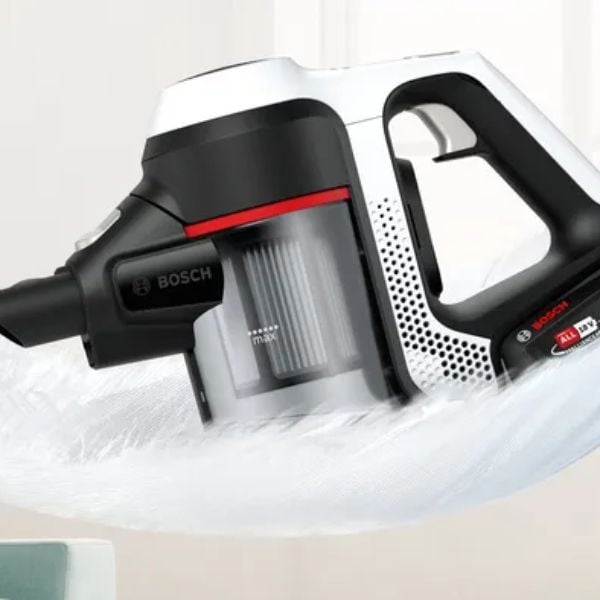 Máy hút bụi Bosch BCS61113 Serie 6 Vệ sinh ở mọi cấp độ. Sàn nhà, đồ nội thất, trần nhà và xe hơi của bạn.
