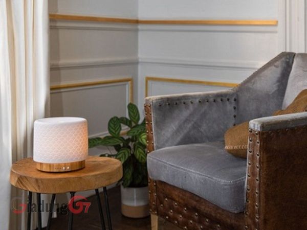 Máy khuếch tán tinh dầu Lanaform Moya hiện đại và phong cách có nhiều tính năng hữu ích, giúp nó trở thành đối tác phù hợp trong việc đảm bảo sức khỏe của bạn.