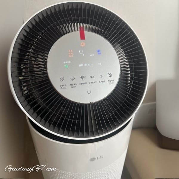Máy lọc không khí LG PuriCare AS305DWWA 2 tầng Màn hình hiển thị chất lượng không khí để kiểm tra nhanh chất lượng không khí