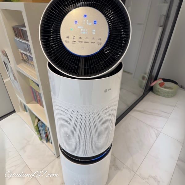 Máy lọc không khí LG PuriCare AS305DWWA 2 tầng Thiết kế độc đáo 2 tầng và khả năng lọc không khí mạnh mẽ