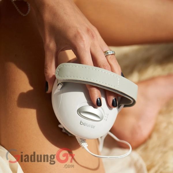 Với Máy massage cầm tay CM50 của Beurer, bạn có thể xoa bóp vùng da sần vỏ cam một cách hiệu quả.