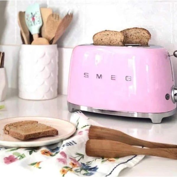Máy nướng bánh mì Smeg TSF02PKEU 3 chương trình tự động là hâm nóng, rã đông, chức năng bánh mì tròn