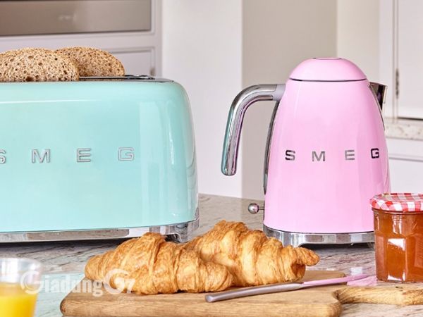 Máy nướng bánh mì Smeg TSF02PGEU màu xanh 2 khe 6 cấp độ nướng cho phép bạn chế biến những chiếc bánh mì nướng thơm