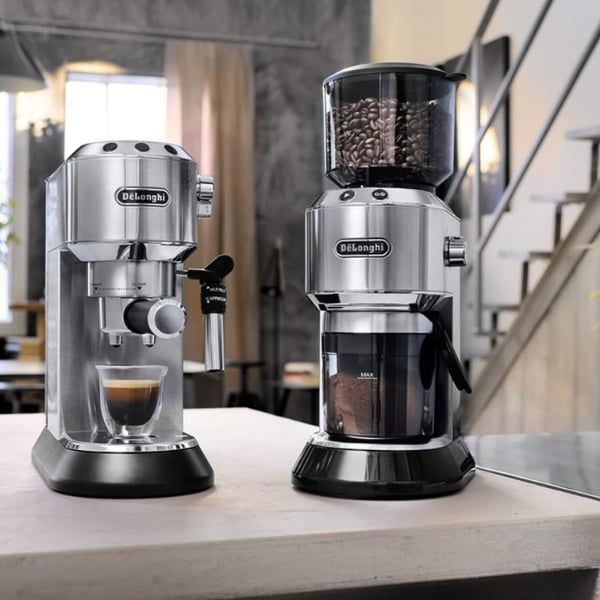 Máy pha cà phê Delonghi Dedica Style EC685.M Áp suất 15 bar