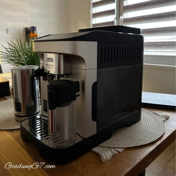 Máy pha cà phê Delonghi ECAM 292.33.SB Magnifica Evo Thiết kế nhỏ gọn và bền bỉ