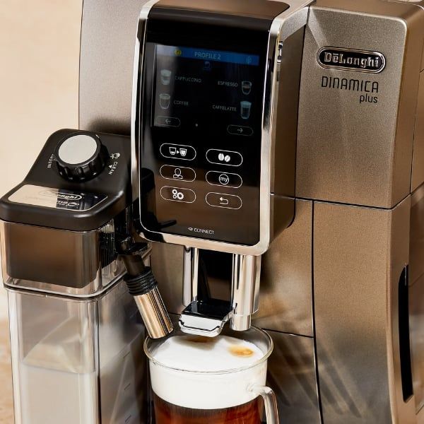 Máy pha cà phê DeLonghi Dinamica Plus ECAM 370.95S Chọn đồ uống và pha chế nhanh chóng nhờ màn hình cảm ứng tiện lợi