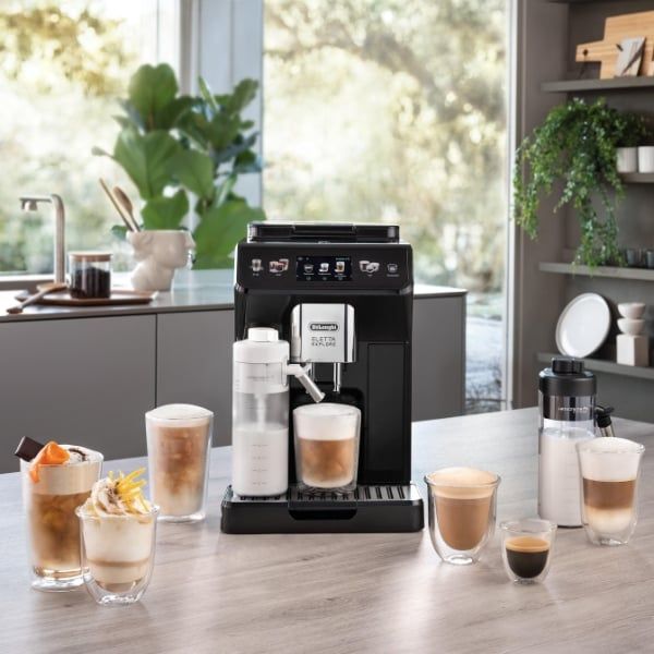 Máy pha cà phê Delonghi ECAM 450.55.G Eletta Explore - Made in EU mới cung cấp hơn 50 loại đồ uống nóng, lạnh và Cold Brew để bạn khám phá.