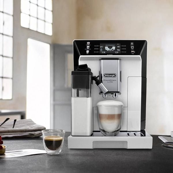 Máy pha cà phê Delonghi ECAM 550.65.SB Prima Donna Class Màn hình cảm ứng TFT 3,5 inch với 6 nút chọn trực tiếp để pha nhanh chóng
