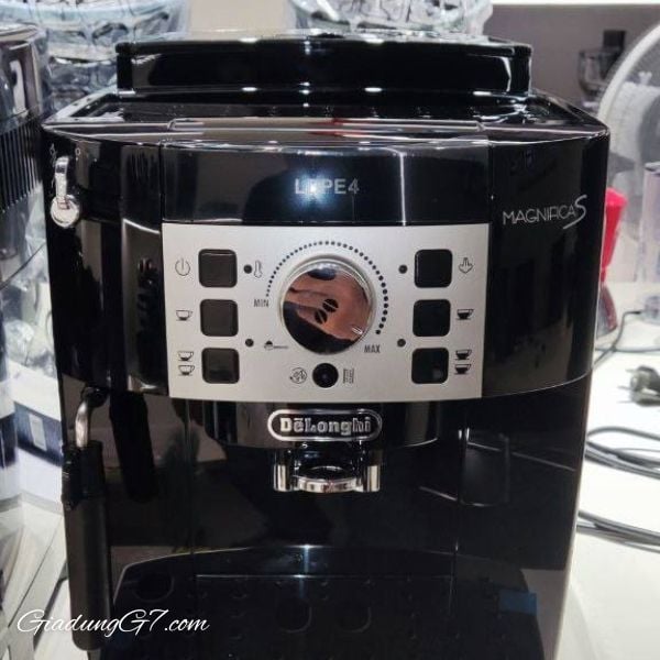 Máy pha cà phê Delonghi Magnifica S ECAM 22115B Thiết Kế Nhỏ Gọn – Tối Ưu Không Gian, Đầy Đủ Tiện Ích