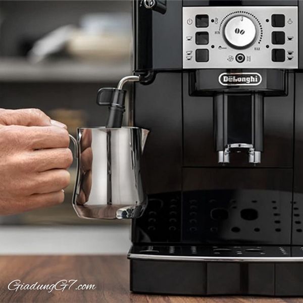 Máy pha cà phê Delonghi Magnifica S ECAM 22115B Ngăn Chứa Hạt Cà Phê – Giữ Trọn Hương Vị Tươi Mới