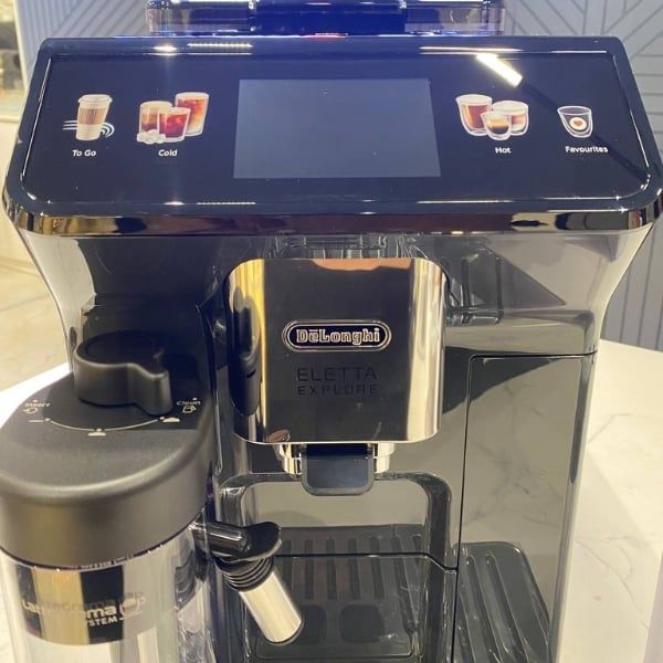 Máy pha cà phê Delonghi ECAM 450.55.S Eletta Explore với Màn hình cảm ứng TFT 3,5 inch với 4 biểu tượng màu