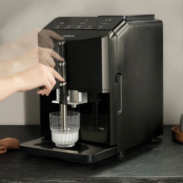 Máy pha cà phê tự động Siemens TF301E09 EQ300 Piano Thiết kế sang trọng và nhỏ gọn, hài hoà không gian