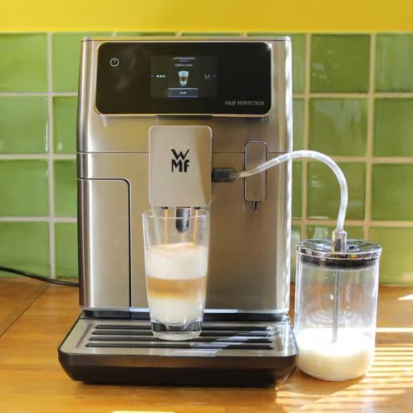 Máy pha cà phê WMF Perfection 660 Nhấp và Làm Sạch – Dễ Dàng Mỗi Ngày
