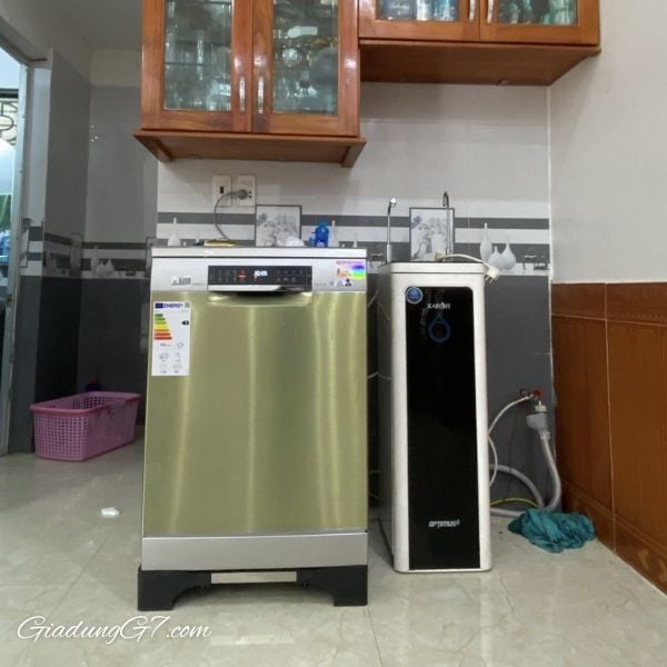 Máy rửa chén Bosch SMS6ZCI49E Serie 6 Sức chứa lớn – Phù hợp cho gia đình từ 4 đến 6 thành viên