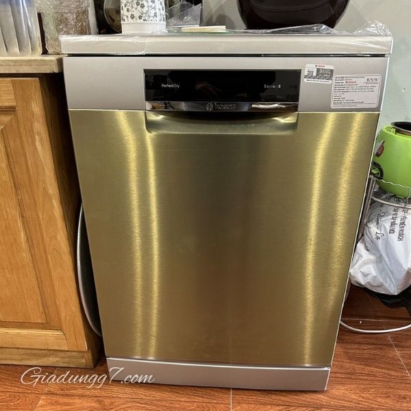 Máy rửa bát Bosch SMS8TCI04E Tính Năng Tiết Kiệm Năng Lượng Và An Toàn