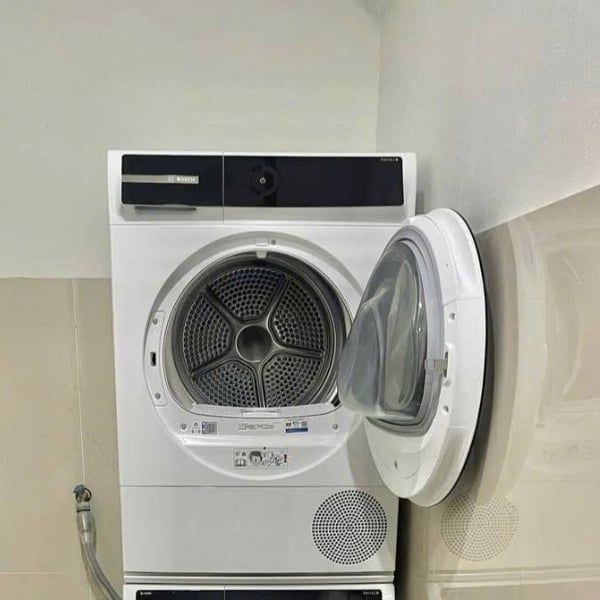 Máy sấy bơm nhiệt Bosch 9 kg WQB245B40 Series 8 Công nghệ Hygiene Plus sấy khô tiệt trùng, ngừa dị ứng