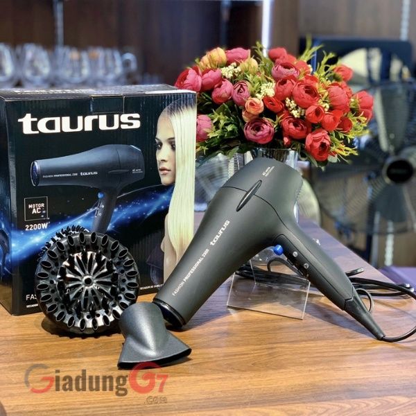 Trọn bộ sản phẩm Máy sấy tóc Taurus 2300 2200W