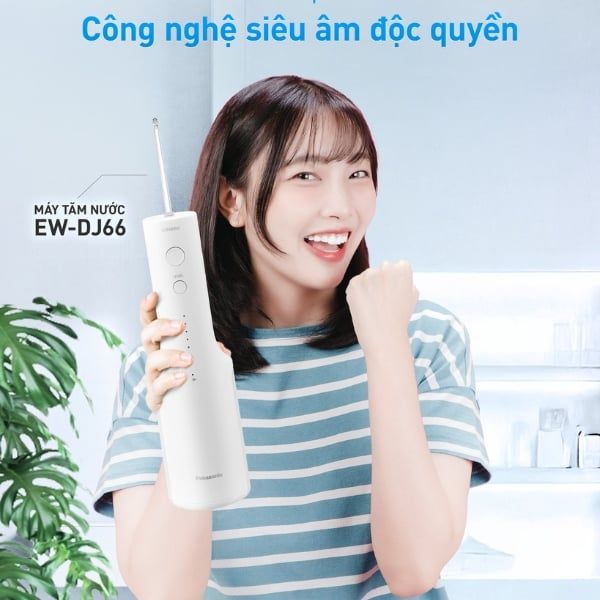 Với công nghệ siêu âm độc quyền, tăm nước EW-DJ66 nhà Panasonic có thể giúp bạn loại bỏ 99,9% mảng bám khỏi các vùng răng được điều trị