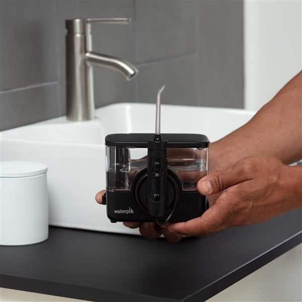 Máy tăm nước Waterpik WF-12 Thiết kế nhỏ gọn  tiện ích sử dụng