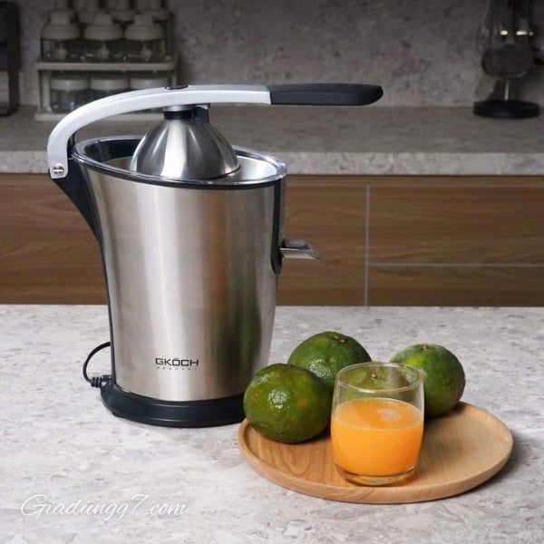 Máy vắt cam Gkoch thiết kế giúp vắt cam, quýt, bưởi, chanh… một cách nhanh chóng và dễ dàng