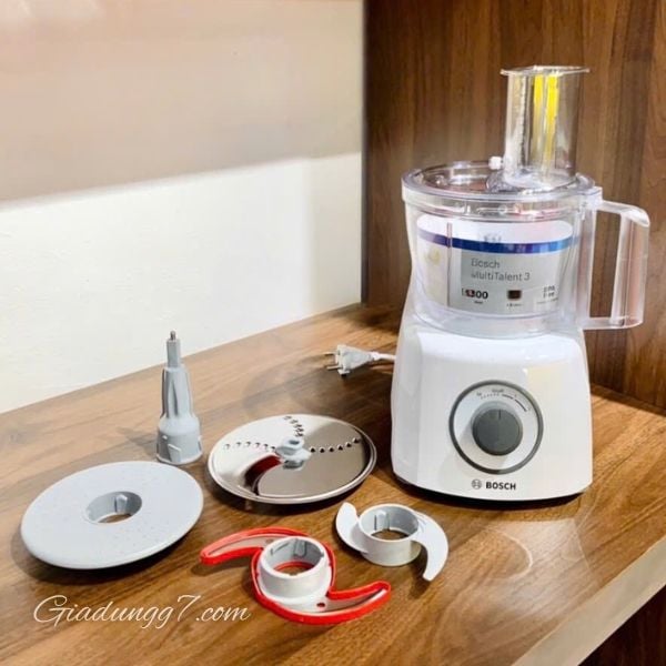 Máy xay Bosch MCM3100W không chỉ đơn thuần dùng để xay thịt, mà còn có thể dùng để chế biến nhiều món ăn khác.