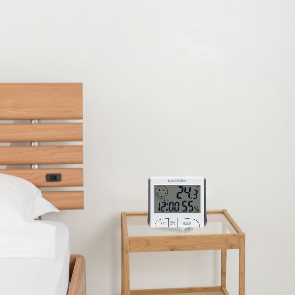 Nhiệt ẩm kế kỹ thuật số Lanaform LA120701 cho phép bạn duy trì mức độ ẩm hoàn hảo trong nhà để mang lại sự thoải mái và sức khỏe cho bạn.