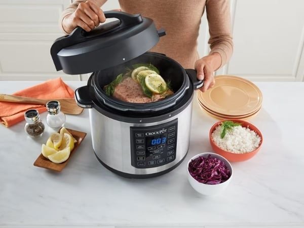 Nồi áp suất đa năng Crock Pot CSC051X 12in1 Tạo ra những bữa ăn ngon, tốt cho sức khỏe nhanh hơn tới 70%