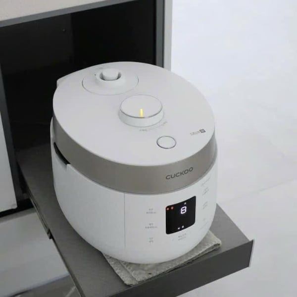 Nồi cơm điện áp suất kép Cuckoo CRP ST1010FW 1.8L An Toàn Tuyệt Đối Với 18 Tính Năng Được Kiểm Chứng