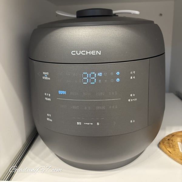 Nồi cơm điện cao tần Cuchen CRT UPDS1070B 1.8L áp suất kép ruột inox