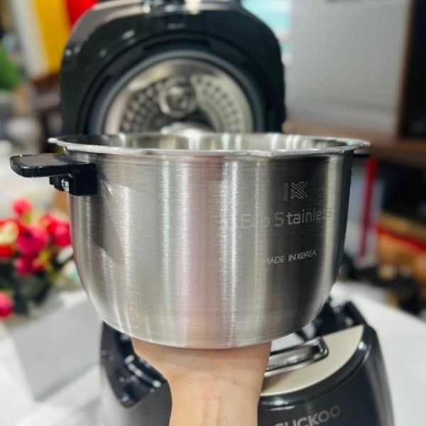 Nồi cơm điện cao tần Cuckoo CHAS109FB 1.8L Thiết kế thông minh – Dễ dàng vệ sinh & sử dụng