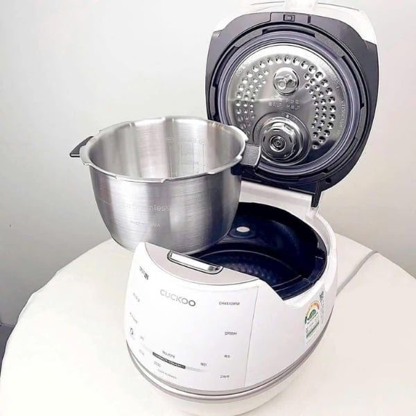 Nồi cơm điện cao tần Cuckoo CHAS109FW 1.8L Nồi inox chống dính tự nhiên, Hẹn giờ nấu xong.