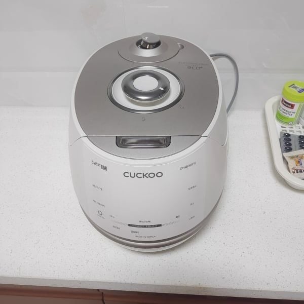Nồi cơm điện cao tần Cuckoo CHAS109FW 1.8L Thiết kế sang trọng, tối ưu tiện ích
