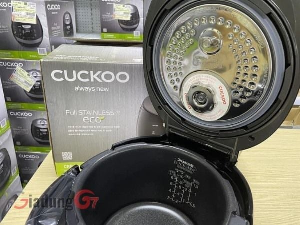 Nồi cơm điện cao tần Cuckoo CRP-AHXB1060FD còn có chức năng tự động làm sạch nồi, giúp làm sạch nồi hiệu quả và tiết kiệm thời gian, công sức cho người dùng