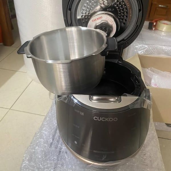 Nồi cơm điện cao tần Cuckoo CRP DHAS069FB 1.08L Giữ ấm từ 12 – 24 giờ mà không làm thiu cơm