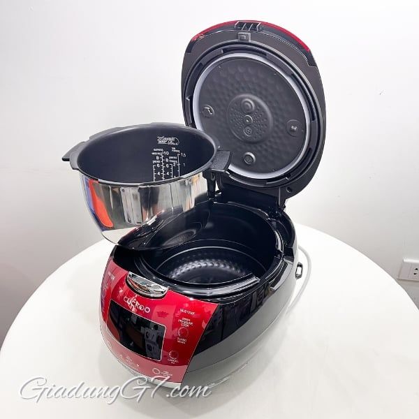 Nồi cơm điện cao tần Cuckoo CRP HUS1000F 1.8 lít Thiết Kế Sang Trọng, Tiện Lợi Cho Người Dùng