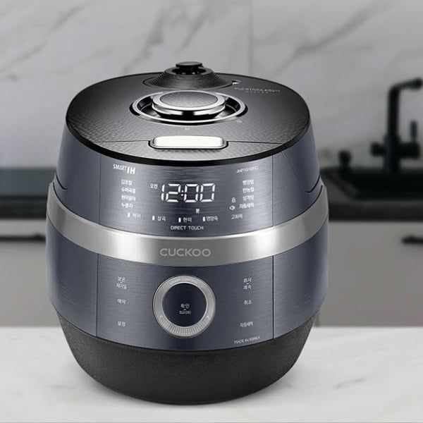 Nồi cơm điện cao tần Cuckoo CRP JHP1010FC&nbsp;1.8L ruột inox với thiết kế sang trọng màu xanh Caviar