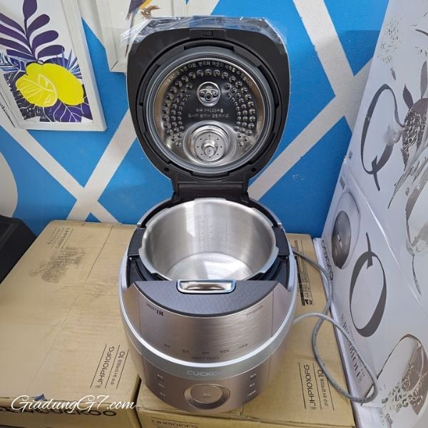 Nồi cơm điện cao tần Cuckoo CRP JHP1060FSM 1.8L Sức mạnh niêm phong là bí quyết cho hương vị đích thực của gạo